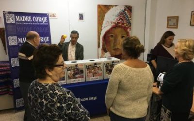 Bodegas Fundador de Jerez, el mercadillo de Madre Coraje Málaga y una colaboradora de Madre Coraje Huelva vendieron los números ganadores del XIII Sorteo ‘Solidaridad en Escena’