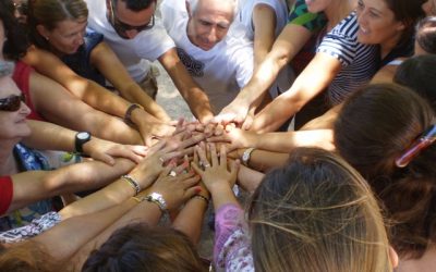 Madre Coraje busca en Cataluña voluntarios que quieran colaborar por un futuro más justo en su mercadillo solidario