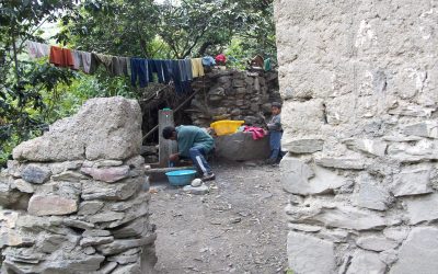 Tierra y fuerza (AH64)